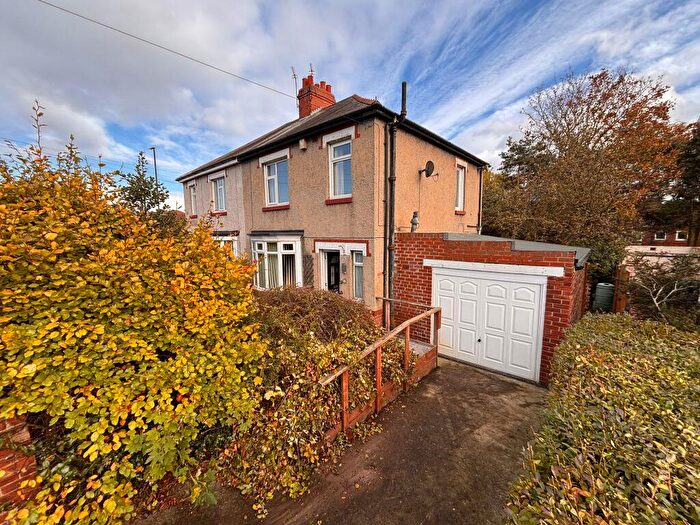 3 Bedroom Semi Detached House For Sale In Whinneyfield Road, Newcastle Upon Tyne, Tyne And Wear, NE6