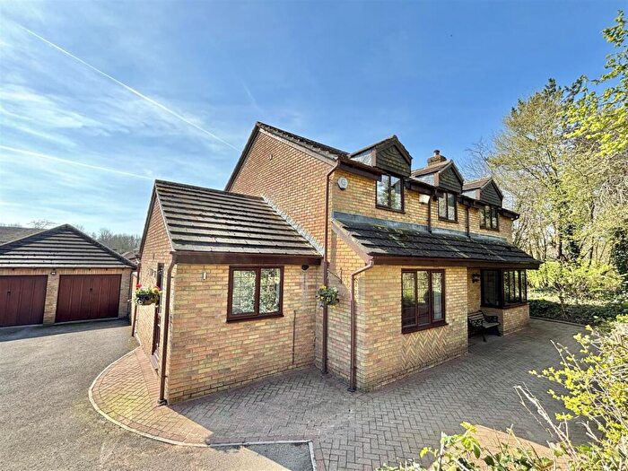 4 Bedroom Detached House For Sale In Exeter Close, Chippenham, SN14