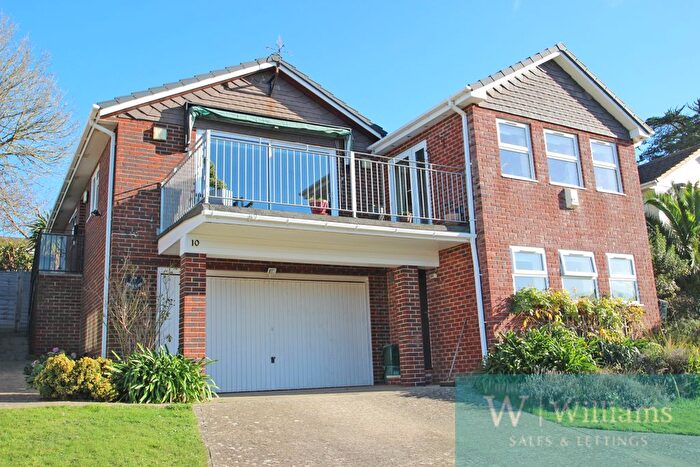 4 Bedroom Detached House For Sale In Barge Lane, Wootton Bridge, PO33