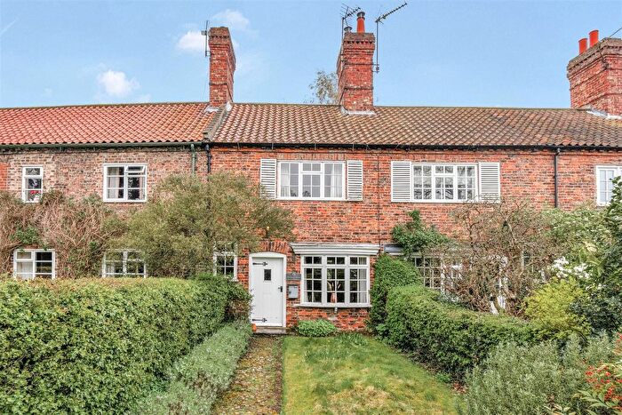 3 Bedroom Terraced House For Sale In Main Street, Escrick, York, YO19