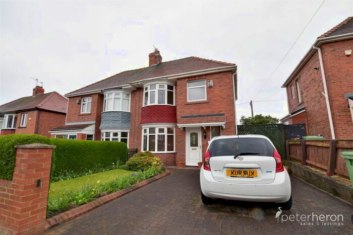3 Bedroom Semi-Detached House To Rent In Dunmore Avenue, Seaburn, Sunderland, SR6