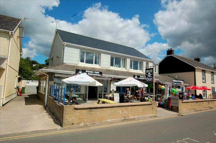 4 Bedroom Property For Sale In Pirate Cafe, Amroth, Pembrokeshire, Amroth, SA67
