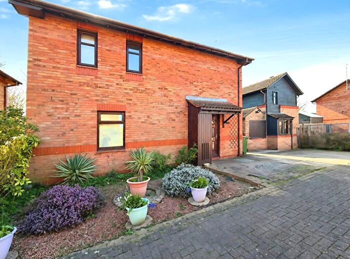 4 Bedroom Detached House For Sale In Derwood Grove, Werrington, Peterborough, PE4
