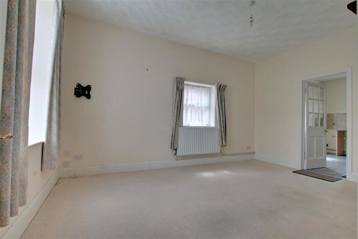 2 Bedroom End Of Terrace House To Rent In Station Road, Manea, March, PE15