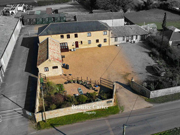 7 Bedroom Barn Conversion For Sale In Bedroom Barn Conversion, CB7