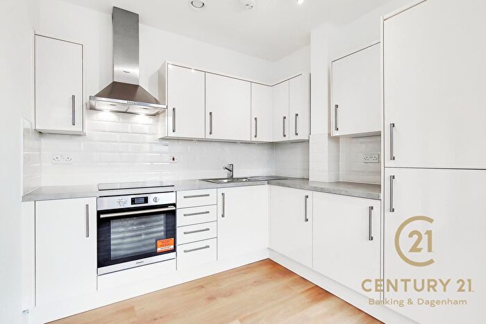 2 Bedroom Flat To Rent In Wakering Road, Barking, IG11