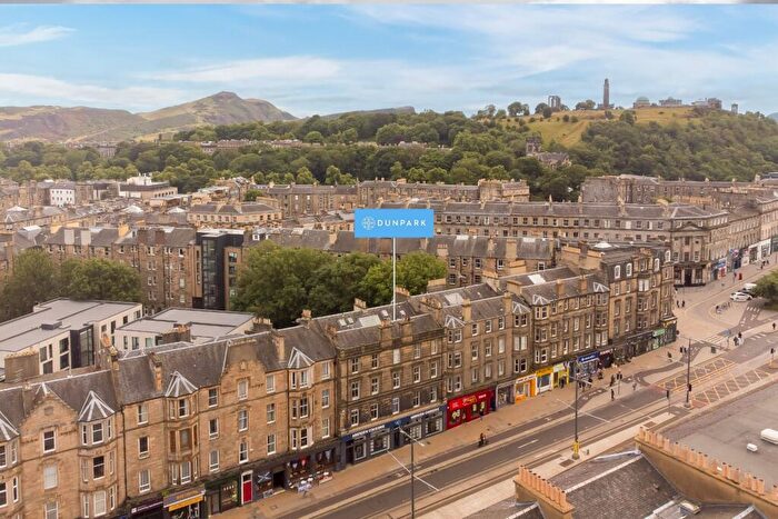 3 Bedroom Flat For Sale In Elm Row, Edinburgh, EH7
