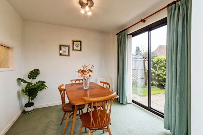 4 Bedroom Detached House For Sale In Patterdale Close, Gamston, Nottingham, NG2