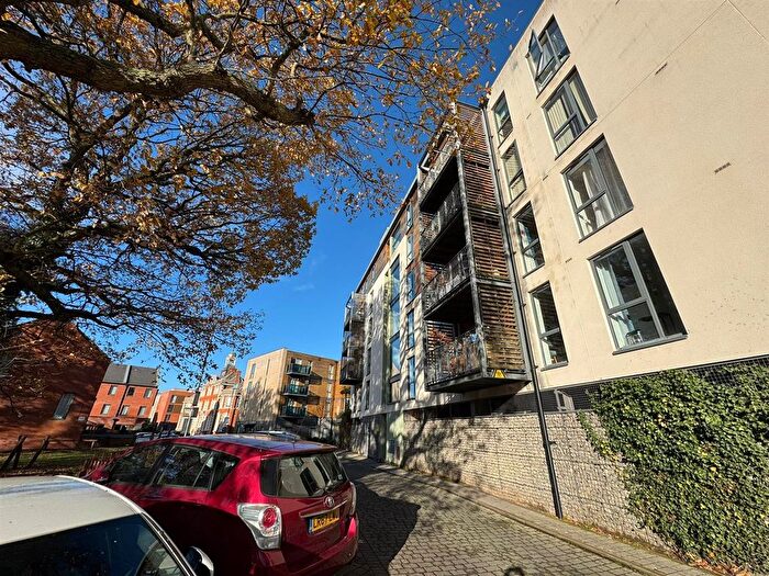 2 Bedroom Flat To Rent In Lingard Avenue, Colindale, London, NW9