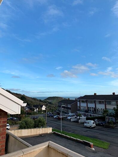 1 Bedroom Flat To Rent In Vanewood Court, Limeslade, Swansea, SA3