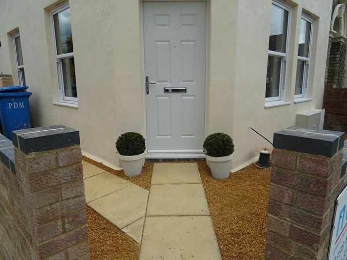 1 Bedroom Flat To Rent In Stanley Street, Bedford, MK41