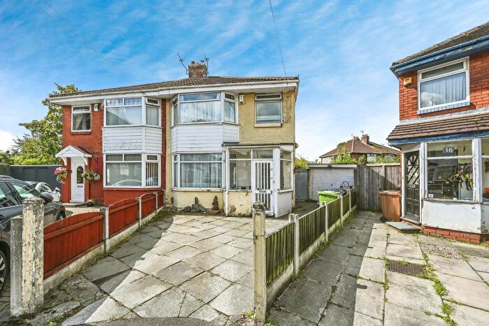 3 Bedroom Semi-Detached House For Sale In Clent Road, Maghull, Merseyside, L31