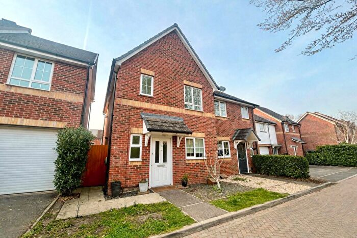 3 Bedroom Semi Detached House To Rent In Silver Birch Way, Farnborough, GU14