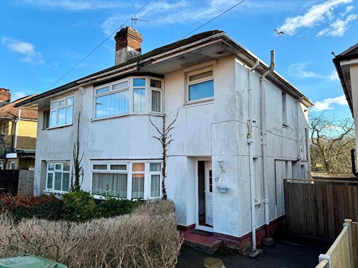 3 Bedroom Semi-Detached House To Rent In Oliver Road, Southampton, Hampshire, SO18