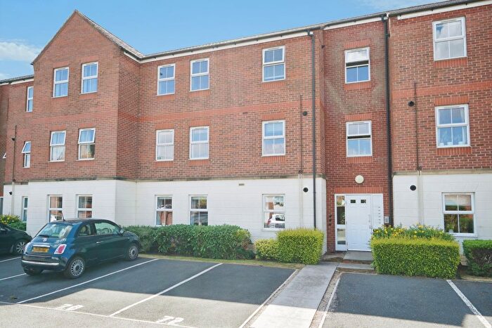 2 Bedroom Flat For Sale In Oak Crescent, Ashby-De-La-Zouch, Leicestershire, LE65
