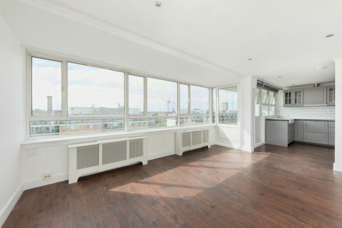 2 Bedroom Flat To Rent In Sheraton House, Churchill Gardens, London, SW1V