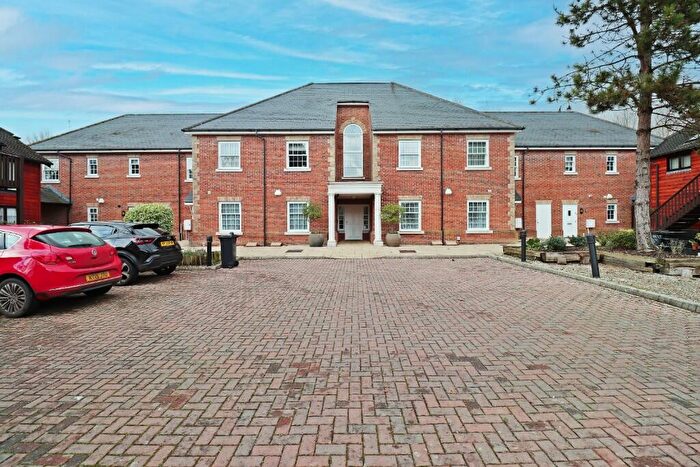 2 Bedroom Apartment For Sale In Runcton Lane, PO20