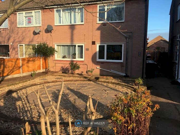 2 Bedroom Flat To Rent In Woodfield Avenue, Lincoln, LN6