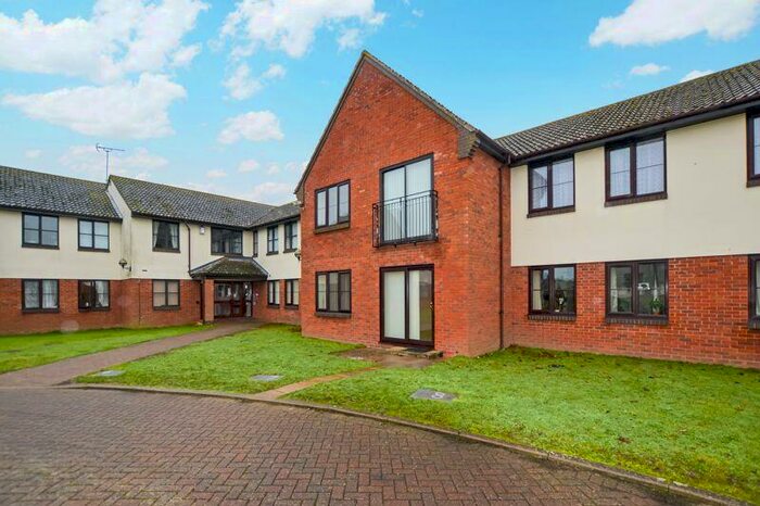 1 Bedroom Retirement Property To Rent In Priory Park, St Osyth, CO16