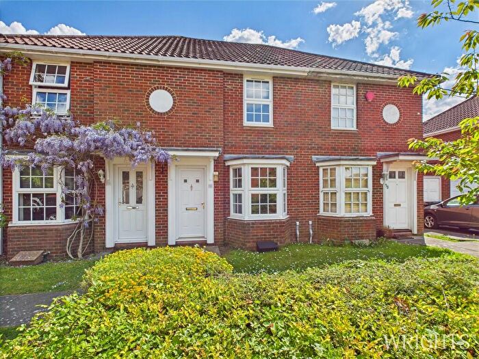 2 Bedroom Terraced House To Rent In Longcroft Gardens, Welwyn Garden City., AL8