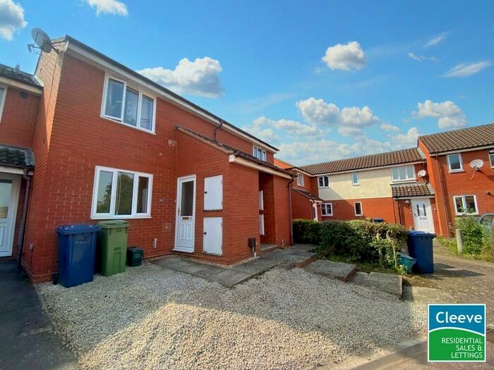 1 Bedroom Apartment To Rent In Middlehay Court, Bishops Cleeve, GL52