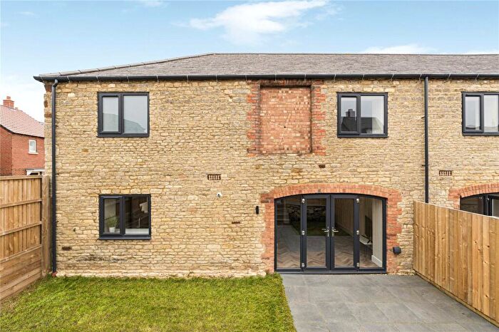 3 Bedroom Barn Conversion For Sale In Northdale Court, Raunds, Northamptonshire, NN9
