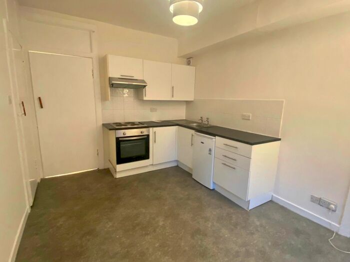 1 Bedroom Flat To Rent In Spey Terrace, Leith Walk, Edinburgh, EH7