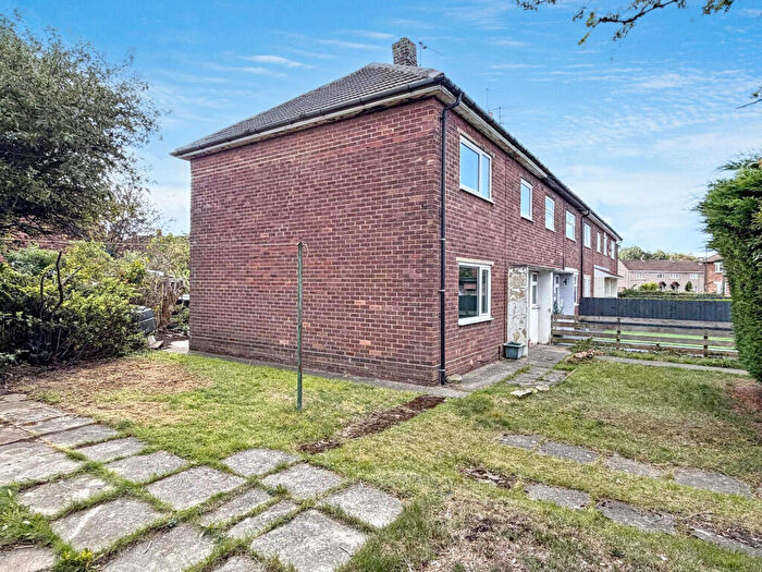 3 Bedroom End Of Terrace House For Sale In Westminster Crescent, Hebburn, Tyne And Wear, NE31