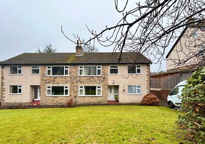 3 Bedroom Flat To Rent In Wetherby Road, Roundhay, Leeds, LS8