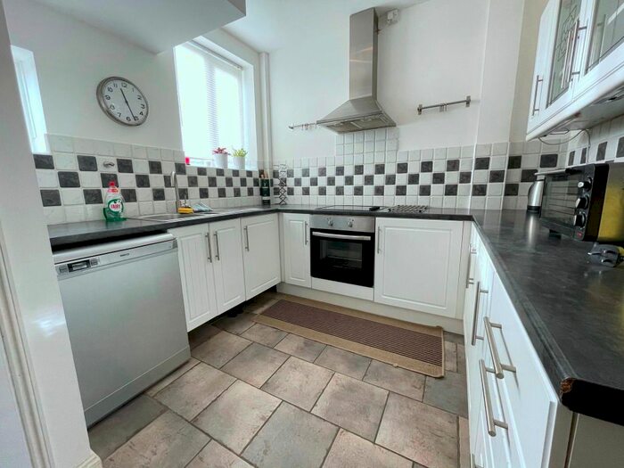 3 Bedroom Terraced House For Sale In Falconer Crescent, New Parks