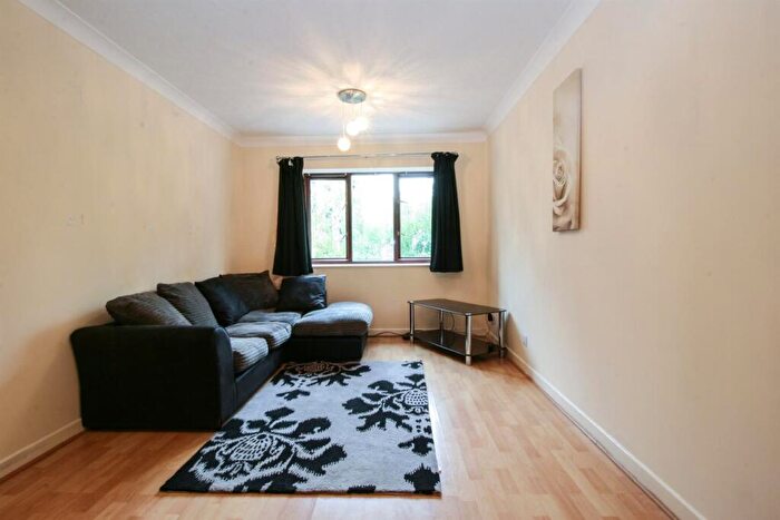 2 Bedroom Apartment To Rent In Kings Court, Bridge Street, B1