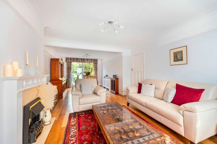 3 Bedroom Semi Detached House For Sale In Tanfield Avenue, Gladstone Park, London, NW2