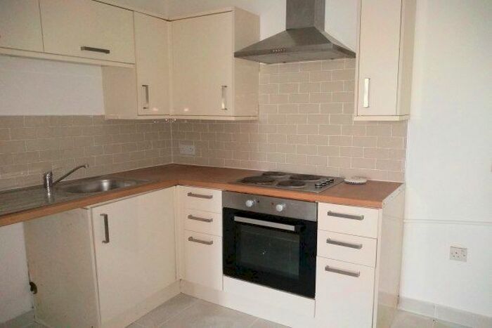 2 Bedroom Flat To Rent In Hodge Road, Manchester, M28