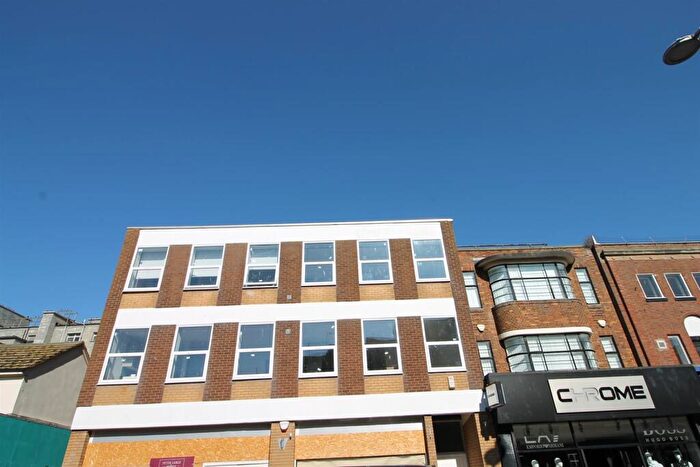 1 Bedroom Apartment To Rent In High Street, Rhyl, Clwyd, LL18