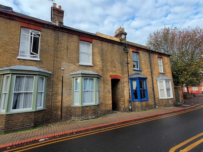 3 Bedroom Terraced House To Rent In St. Peters Grove, Canterbury, CT1