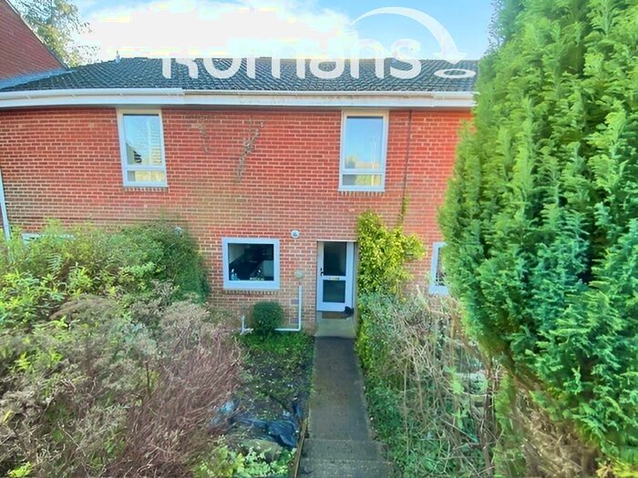 3 Bedroom Terraced House To Rent In Badger Farm, Winchester, SO22