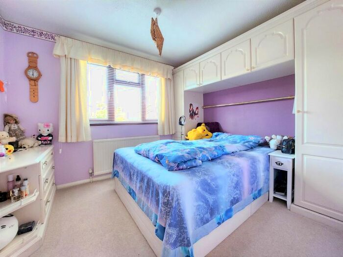 4 Bedroom Property To Rent In Trafalgar Close, Wokingham, RG41