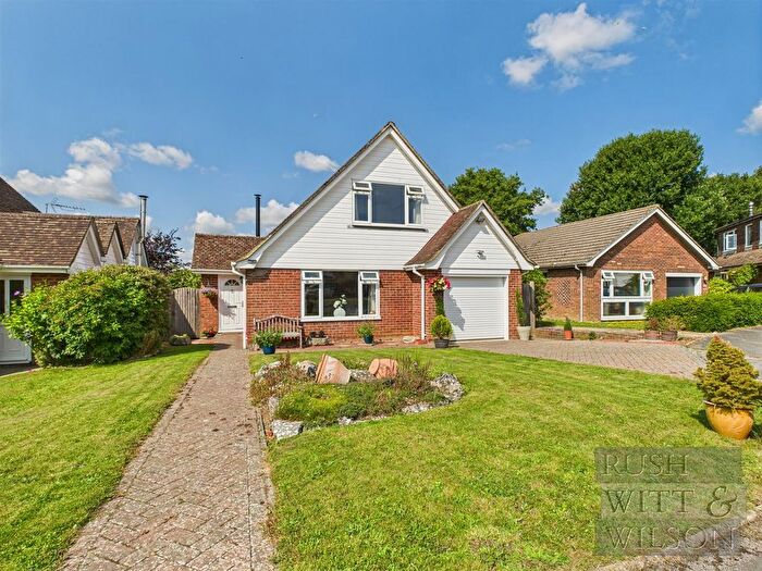 2 Bedroom Detached House For Sale In Downs View, Ninfield, Battle, TN33