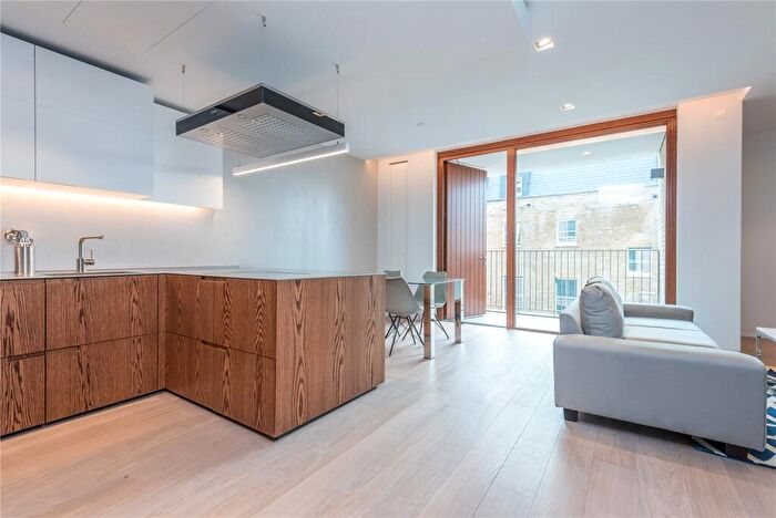 2 Bedroom Apartment For Sale In Bartholomew Close, London, EC1A