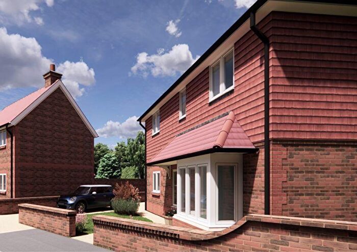 4 Bedroom Detached House For Sale In Warrendell, Chichester, PO19