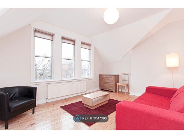 2 Bedroom Flat To Rent In Jerningham Road, London, SE14