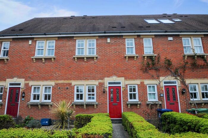 3 Bedroom Terraced House To Rent In Rutherway, Oxford, OX2