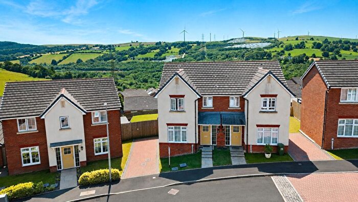 3 Bedroom Semi-Detached House For Sale In Highfields, Tonyrefail., CF39