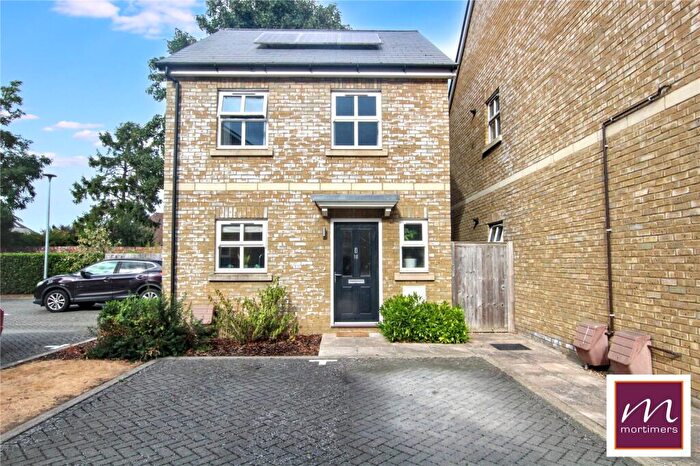 3 Bedroom Detached House To Rent In Timms Close, Aylesbury, Buckinghamshire, HP20