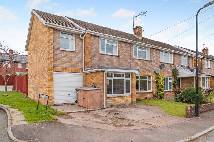 5 Bedroom Semi-Detached House For Sale In The Meadows, Usk, Monmouthshire, NP15