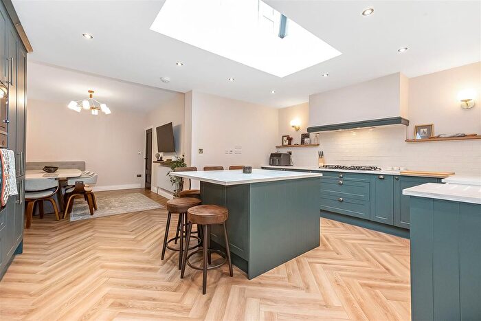 3 Bedroom End Of Terrace House For Sale In Grange Road, South Croydon, CR2
