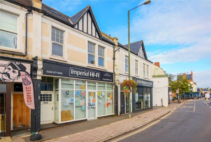 1 Bedroom Apartment To Rent In High Street, Hampton Wick, Kingston Upon Thames, KT1