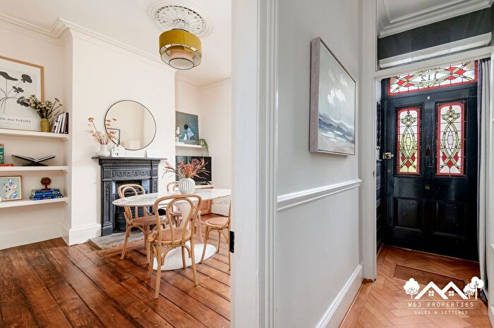 3 Bedroom Terraced House For Sale In Redearth Road, Darwen, BB3