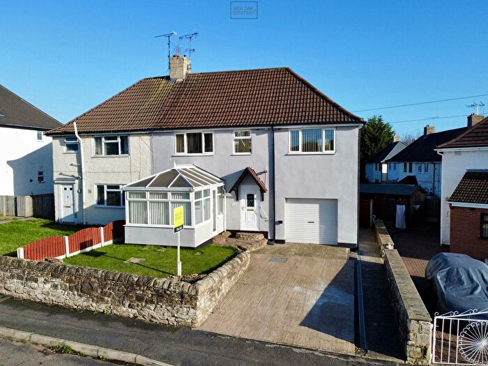 5 Bedroom Semi-Detached House For Sale In Clay Lane, Clay Cross, S45