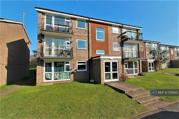 2 Bedroom Flat To Rent In Westcote Road, Reading, RG30